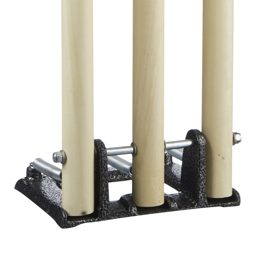 Spring Loaded Stump Ram Spring Loaded Stumps - Ram Cricket